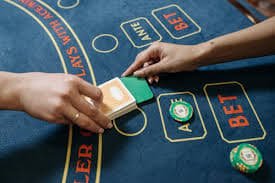 Live-dealer studio and table lobby on hoki123login